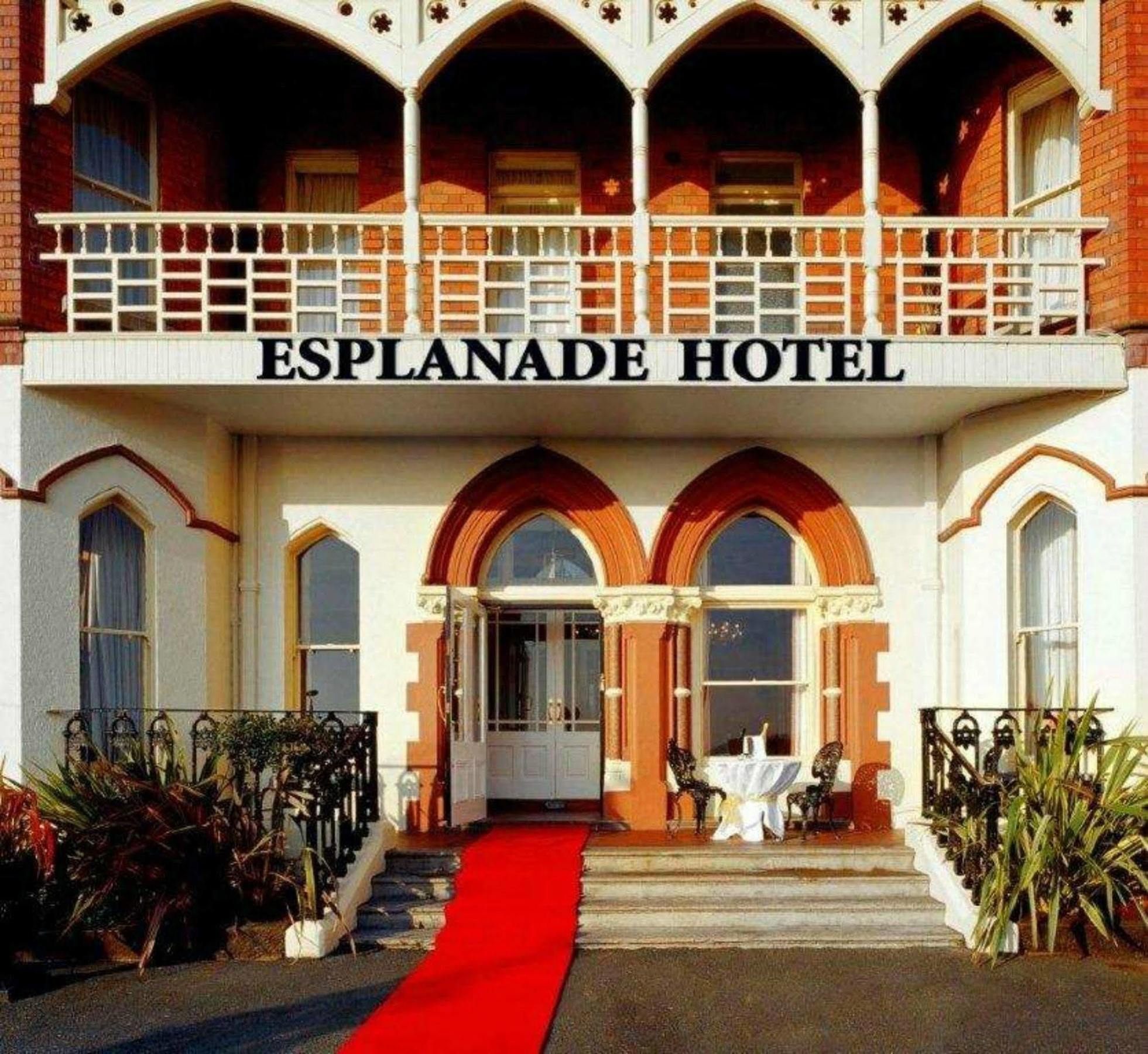 Esplanade Hotel On The Seafront Брей Экстерьер фото